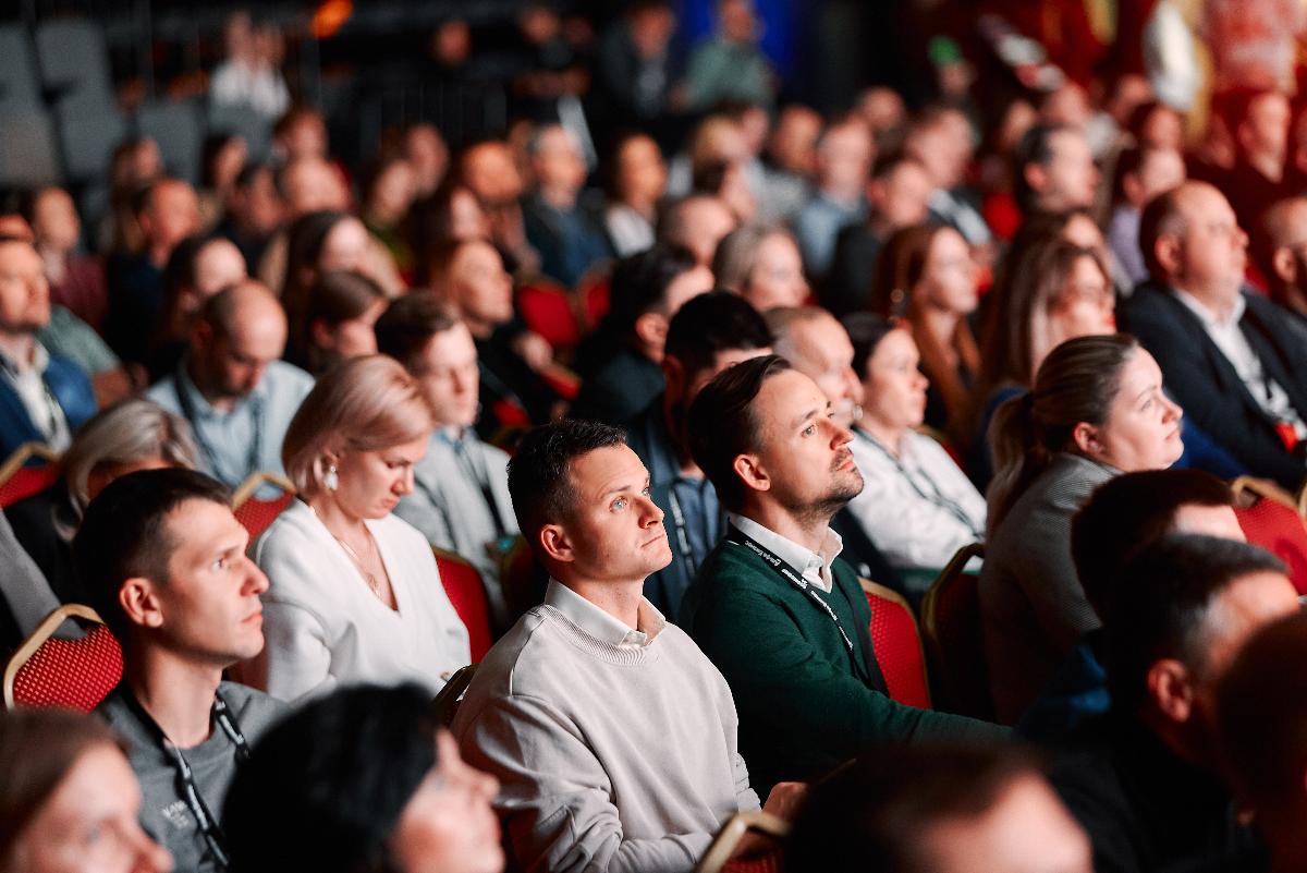 Практические кейсы и спецвыпуск журнала Office Life. Чем запомнилась ECOM CONF в Минске