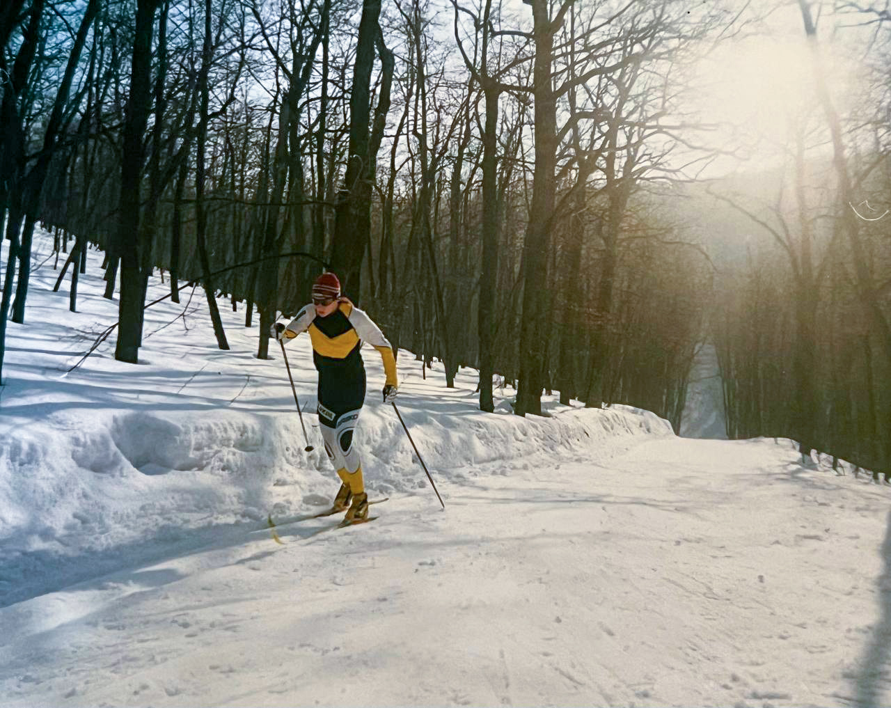 Как мастер спорта по лыжным гонкам открыла в Минске ткацкую мастерскую и продает платки по всему миру