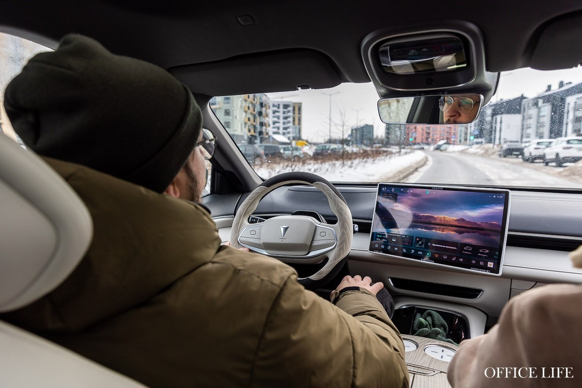 «Зимой немного «тупит», летом – как «бэха». Владелец Deepal S07 честно рассказал про свою машину