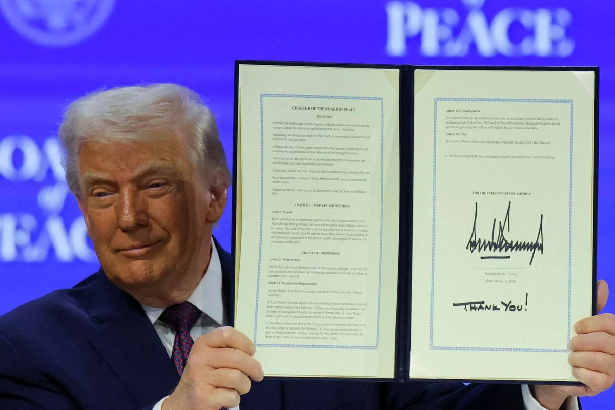 Трамп подписал устав Совета мира. Сколько стран присоединились