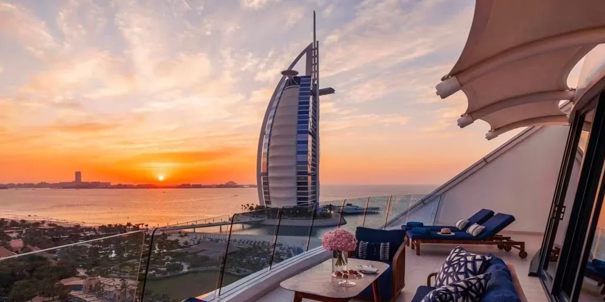 На фоне войны в Персидском заливе отели Дубая массово закрываются на реконструкцию