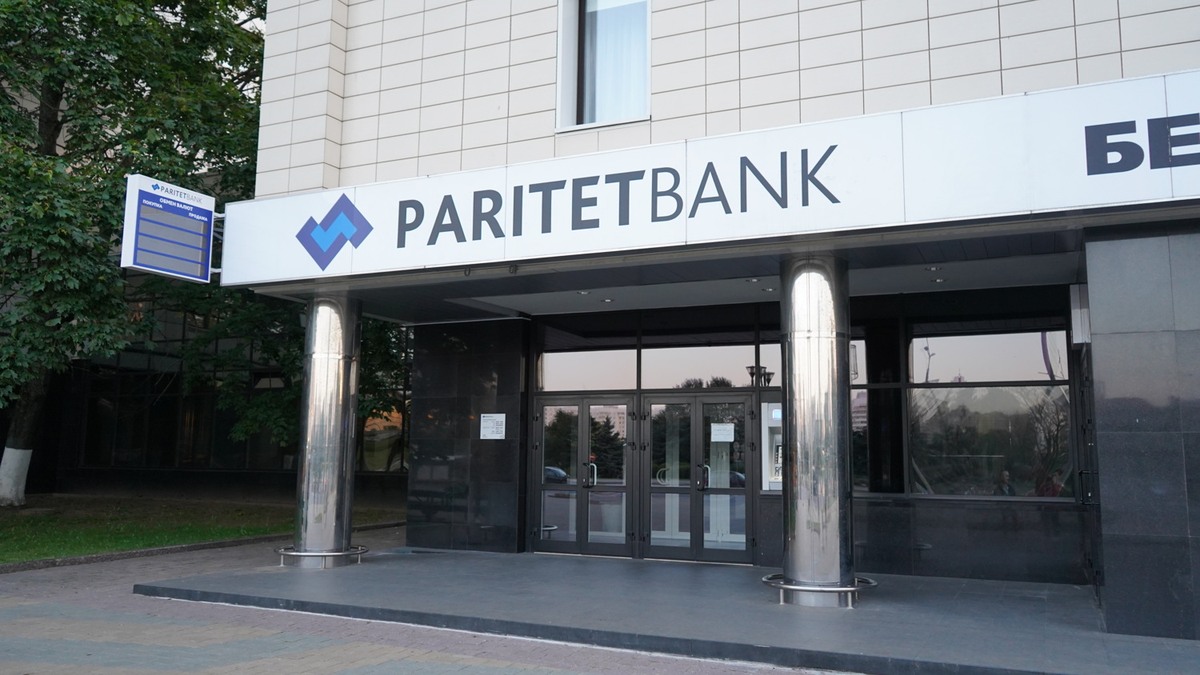 Два белорусских банка возобновили международные переводы по системе SWIFT