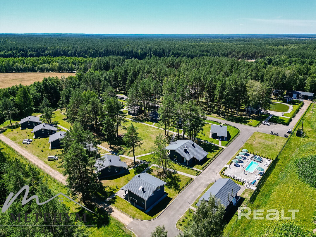 Недалеко от Минска продают базу отдыха за $3,2 млн. Почему так дорого