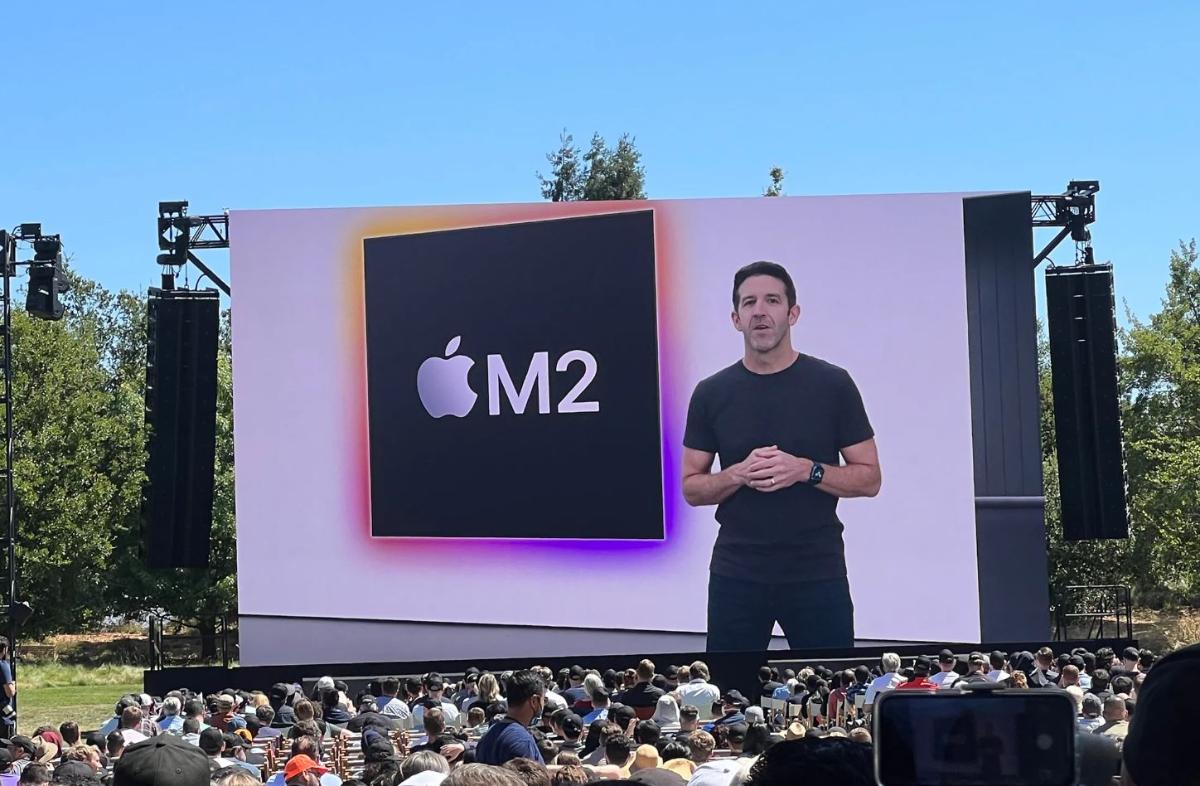 Apple готовиться к кадровым перестановкам — у компании может появится новый руководитель