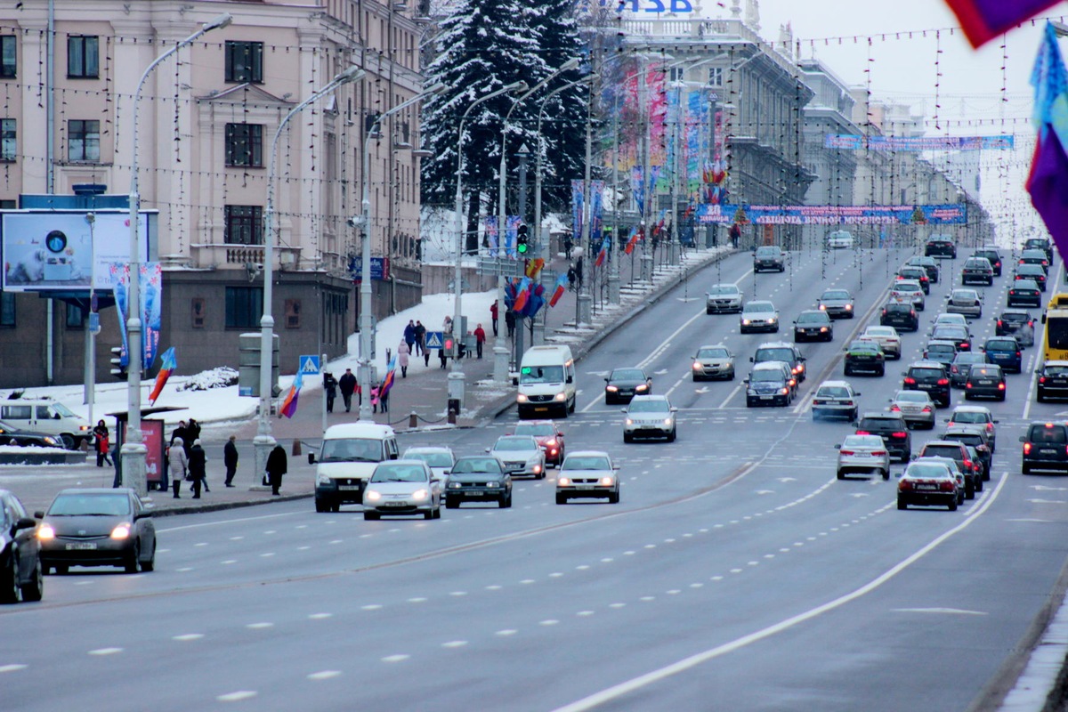 Беларусь закрепилась в тройке лидеров по поставкам подержанных авто в Россию