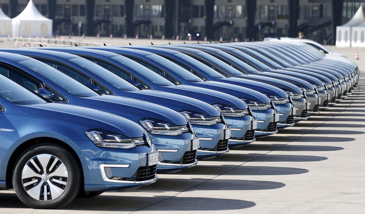 В марте продажи новых автомобилей в Беларуси упали почти на 7%