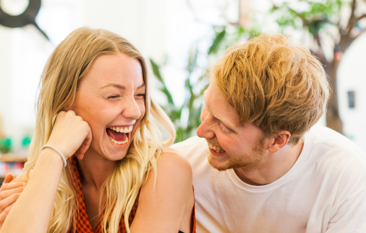 Необычные товары к 1 апреля: розыгрыши и забавные подарки на Ozon