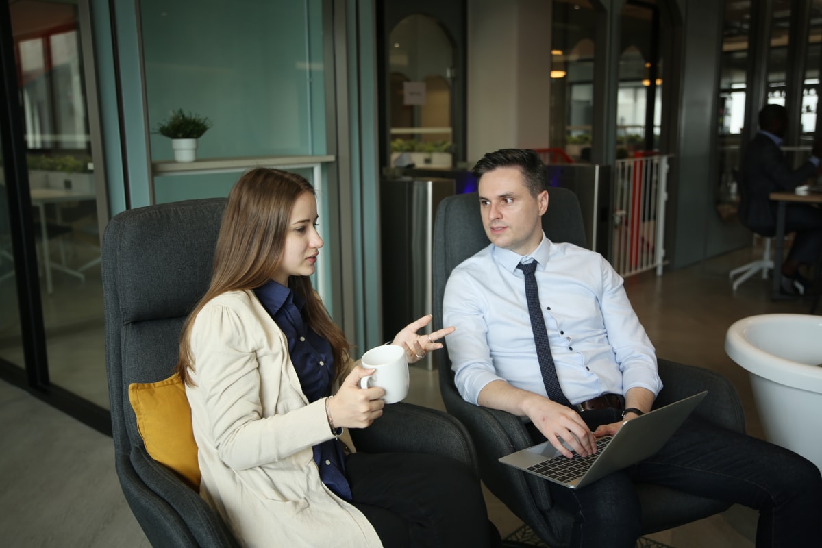 От&nbsp;пряток до&nbsp;испорченного телефона. Почему опасно, если сотрудники в&nbsp;офисе «играют» по&nbsp;детским правилам