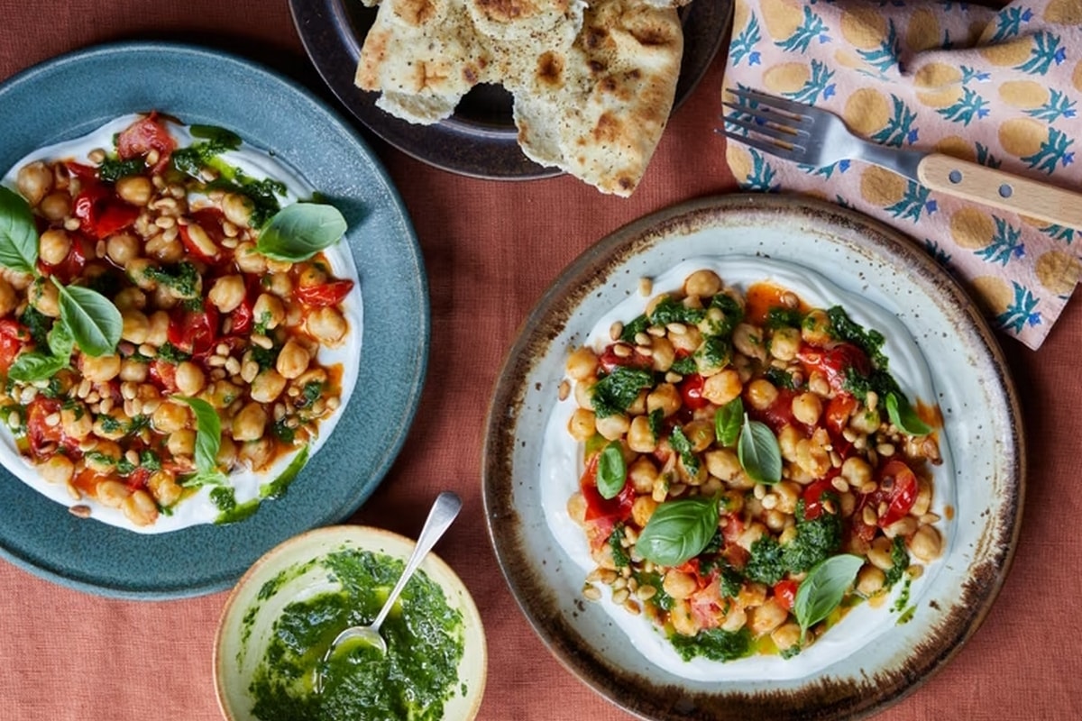 Выходные дома: смотрим мини-сериал об отношениях и готовим сытный белковый ужин