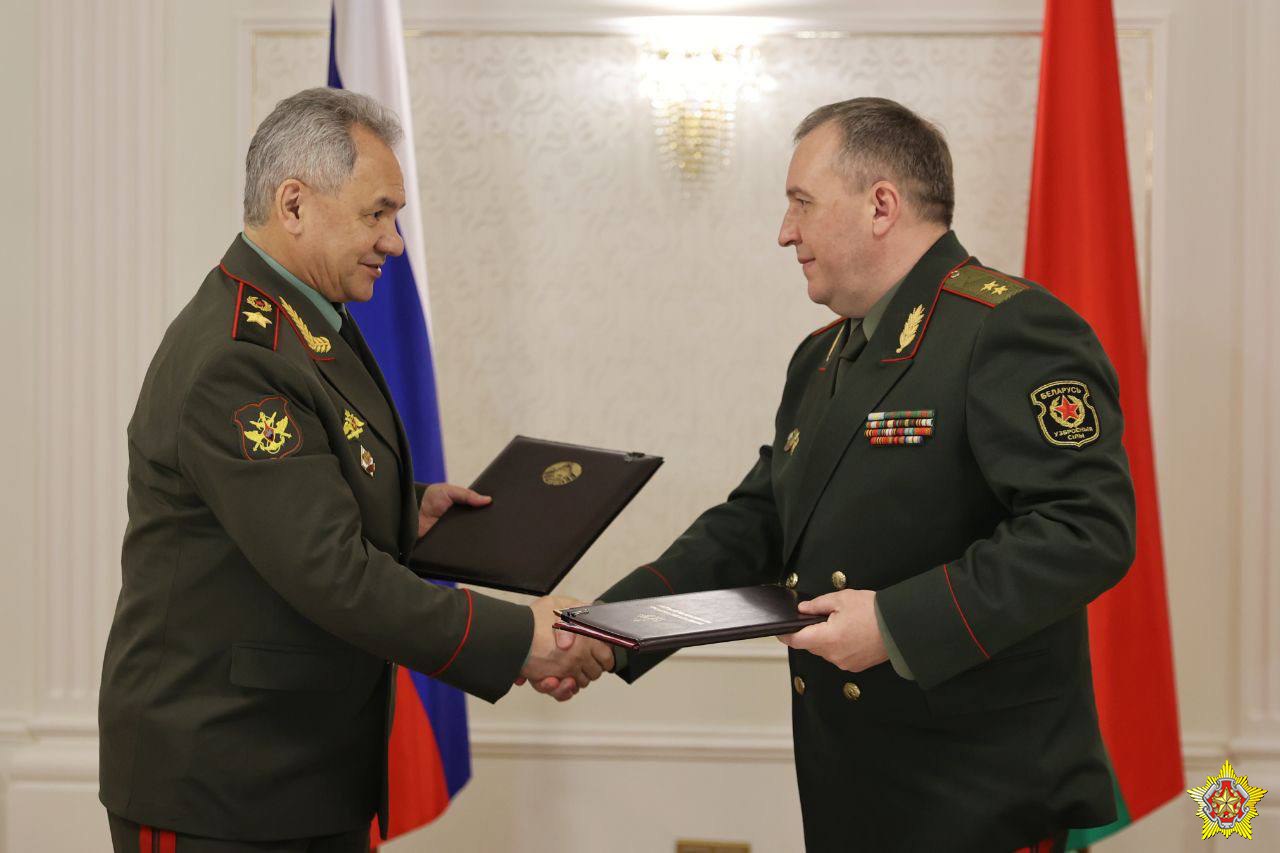Минск и Москва подписали документы о содержания российского ядерного оружия в Беларуси