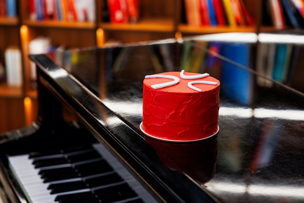 Известный бренд обуви решил создать белорусский торт-легенду