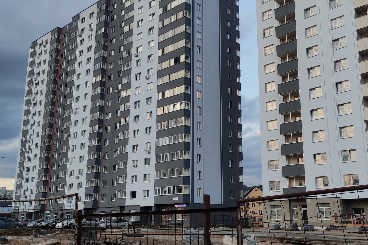 Эксперт назвал позитивный и негативный сценарии для рынка недвижимости в Беларуси