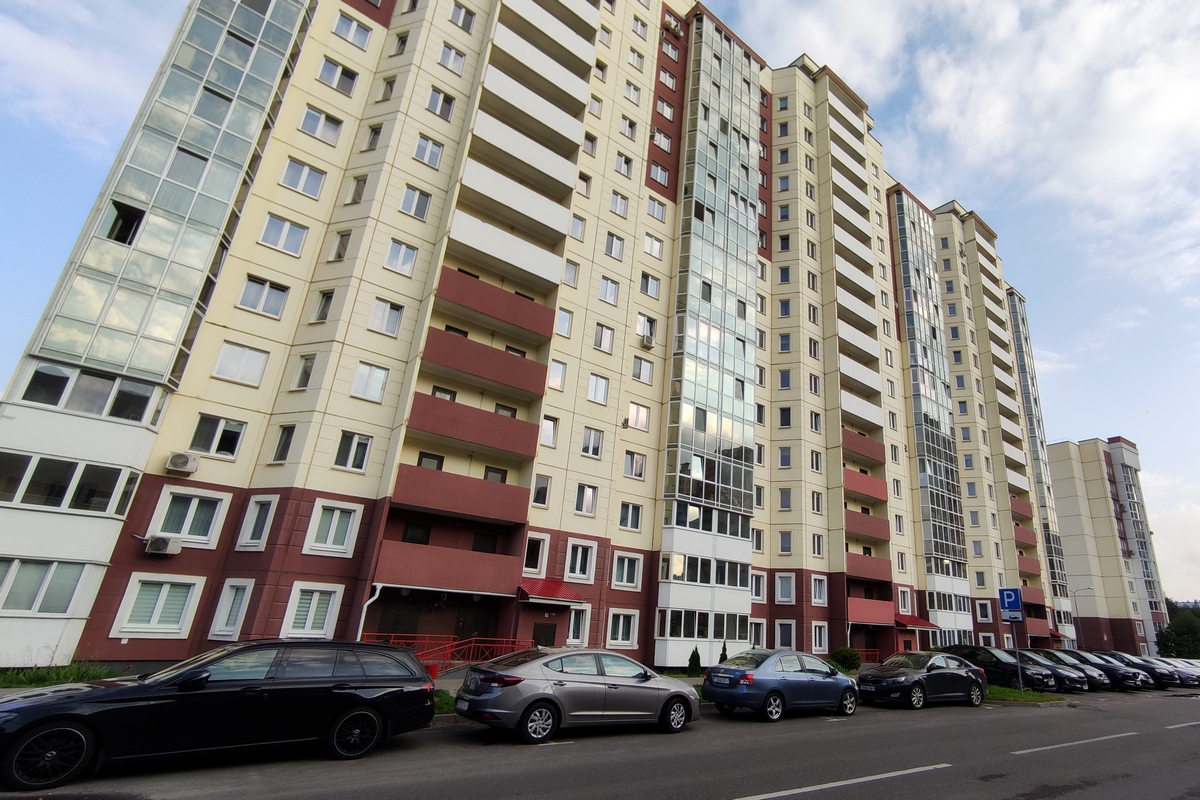 Рынок жилья Минска в 2025 м был активным и дорогим. Чего ждать дальше продавцам и покупателям