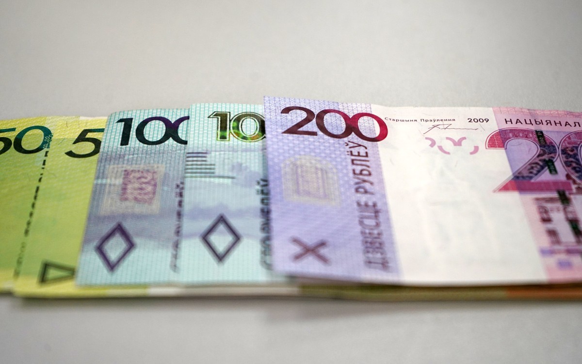 Как отличаются вклады «зумеров» и миллениалов в белорусских банках