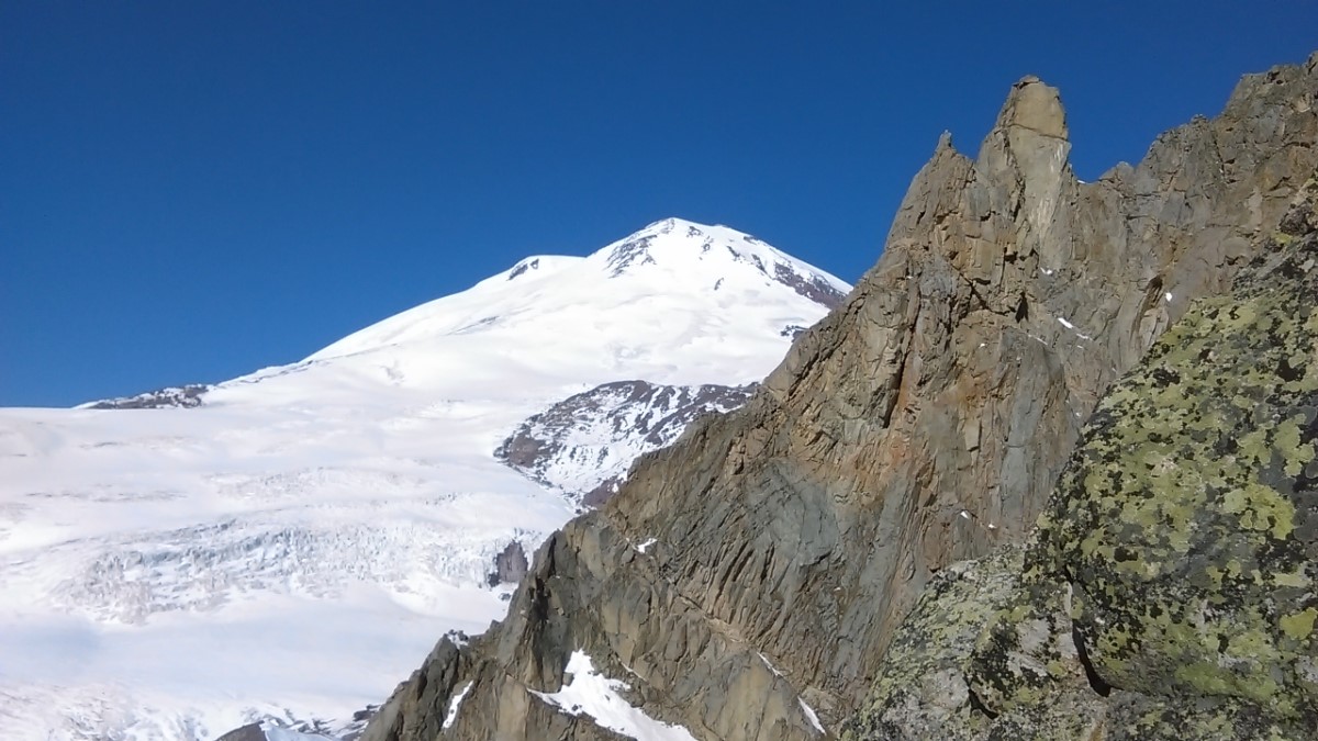 В Приэльбрусье пропал белорусский турист. Он не выходит на связь уже несколько дней