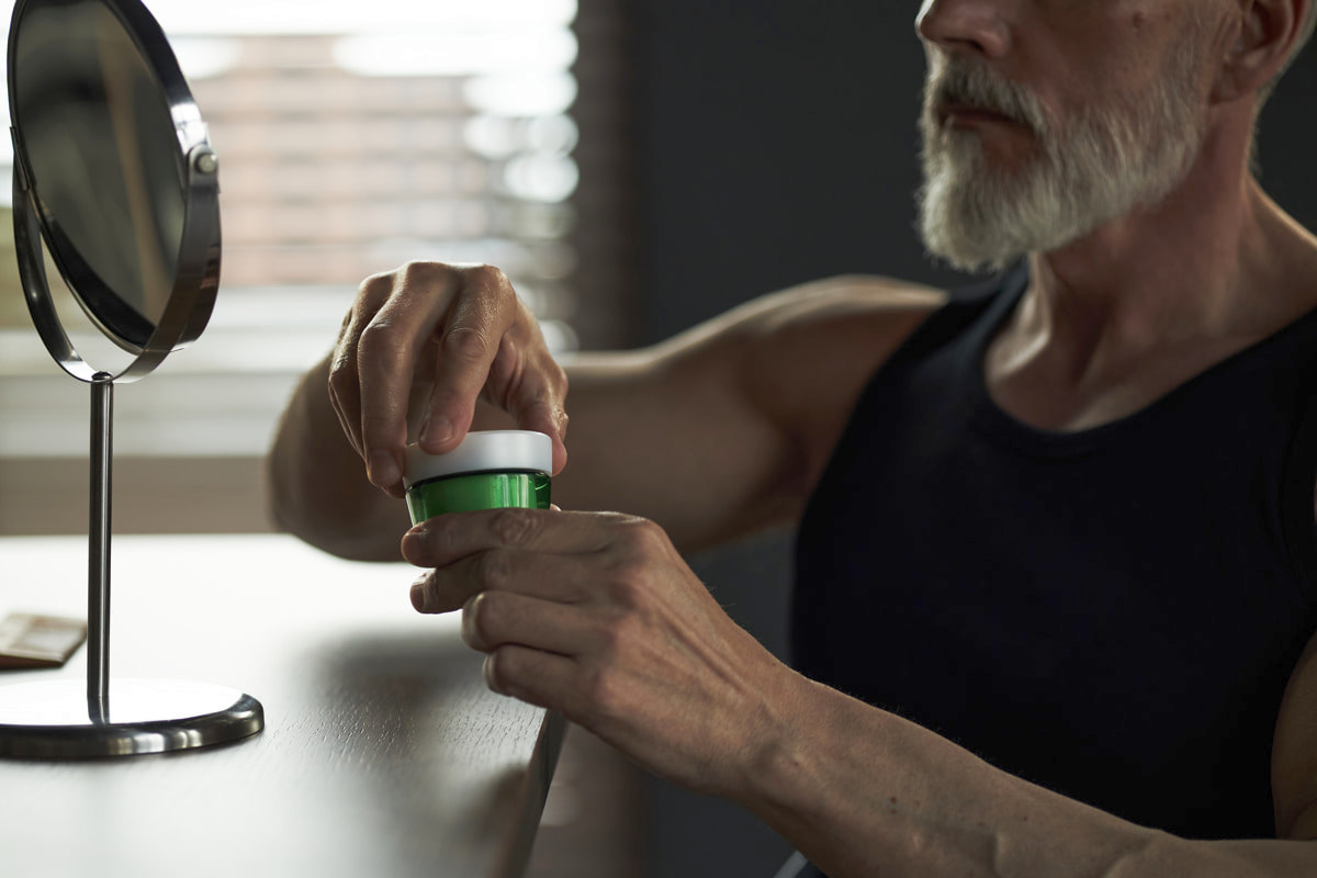 Добро пожаловать в серебряную экономику. В Беларуси заметно выросли продажи антивозрастной косметики