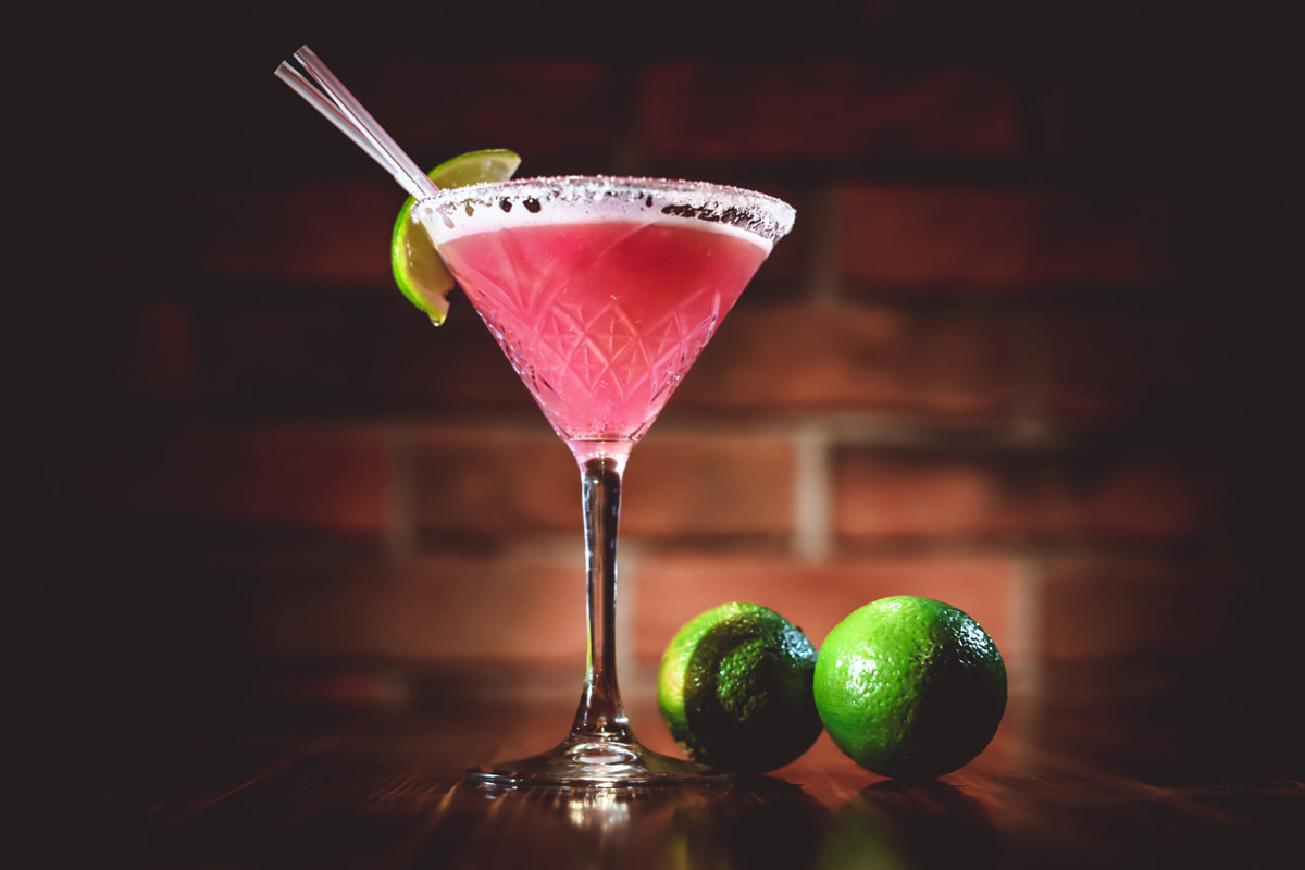 От коктейля до отношений: как «Секс в большом городе» повлиял на нас всех