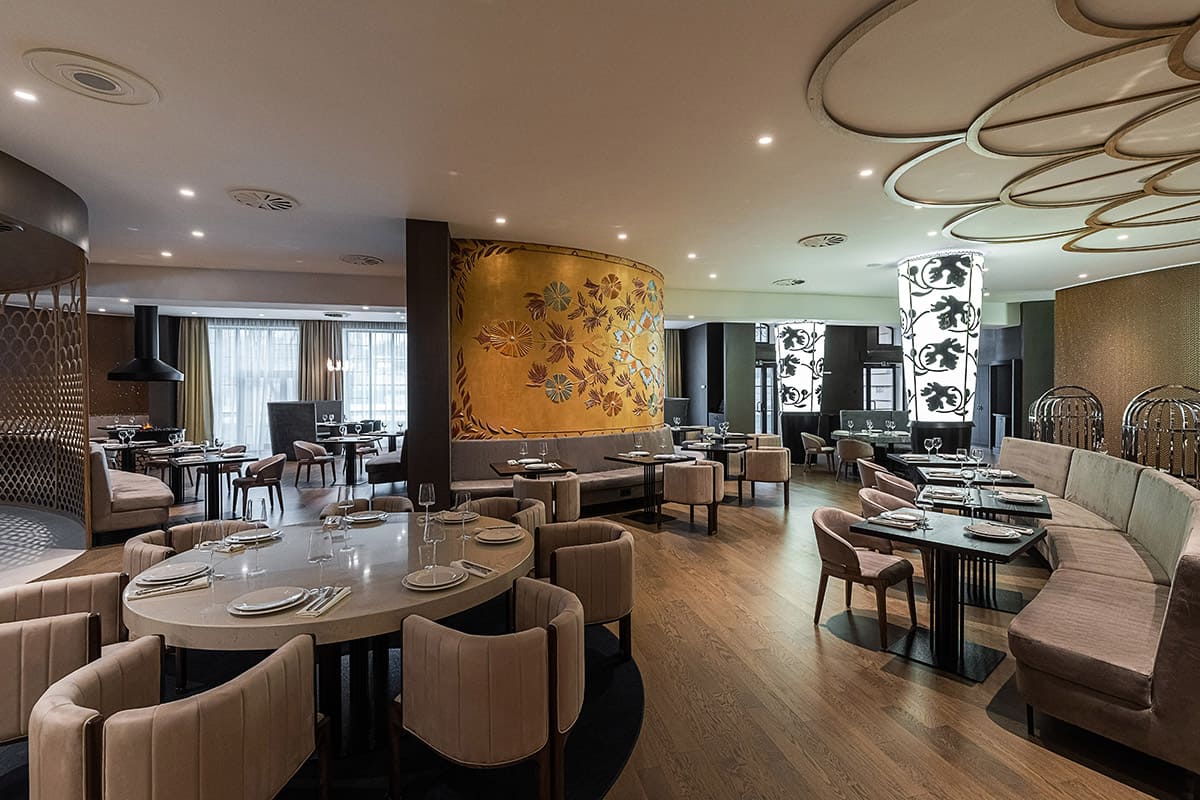 «Забронировали все еще полтора месяца назад». Где в Минске можно найти столик на 14 февраля