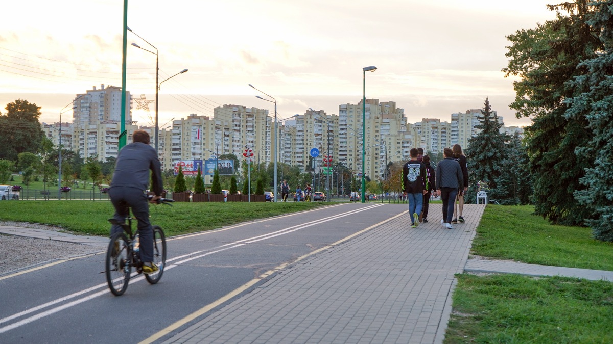 Какой штраф получат велосипедисты, которые не спешились на пешеходном переходе? Ответили в ГАИ