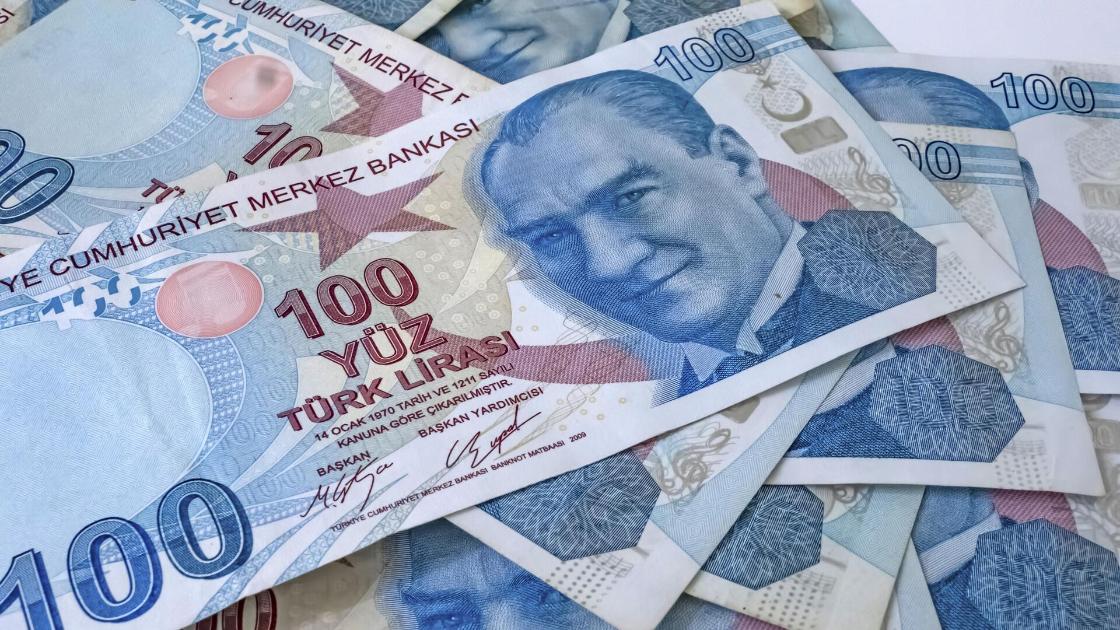 Турецкая лира снова обновила исторический минимум к доллару
