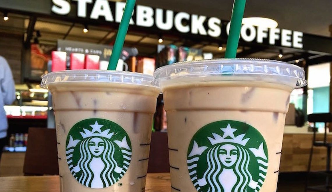 В обновленном Starbucks появятся цветные стаканчики для знакомств