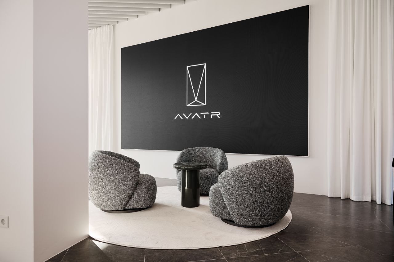 Что выбрать&nbsp;— кроссовер или седан? AVATR предложил персональные тест-драйвы на&nbsp;Победителей