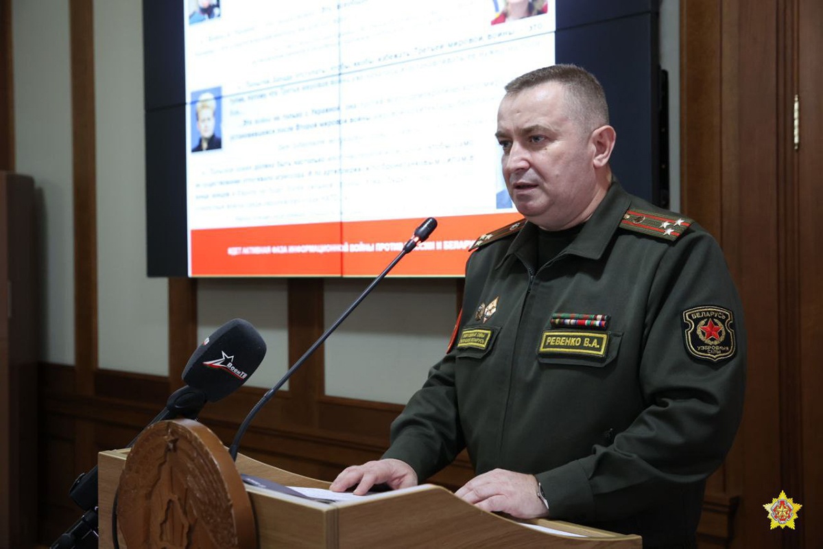 В Минобороны рассказали, сколько танков, бойцов и минометов привезут в Беларусь из России