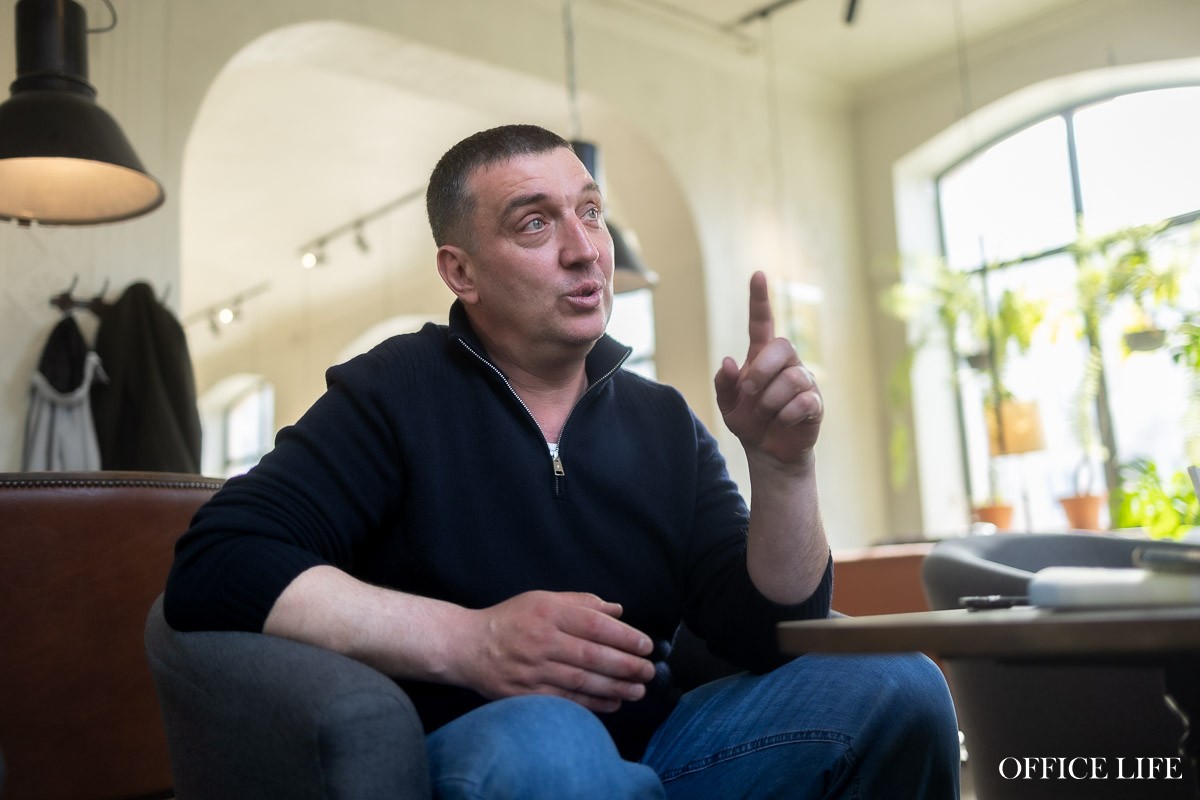 «Мангалы выставляли на 