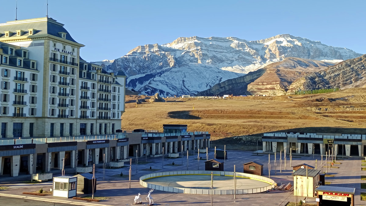 Почти 45 километров трасс и СПА-отели. Побывали на горнолыжных курортах Азербайджана 