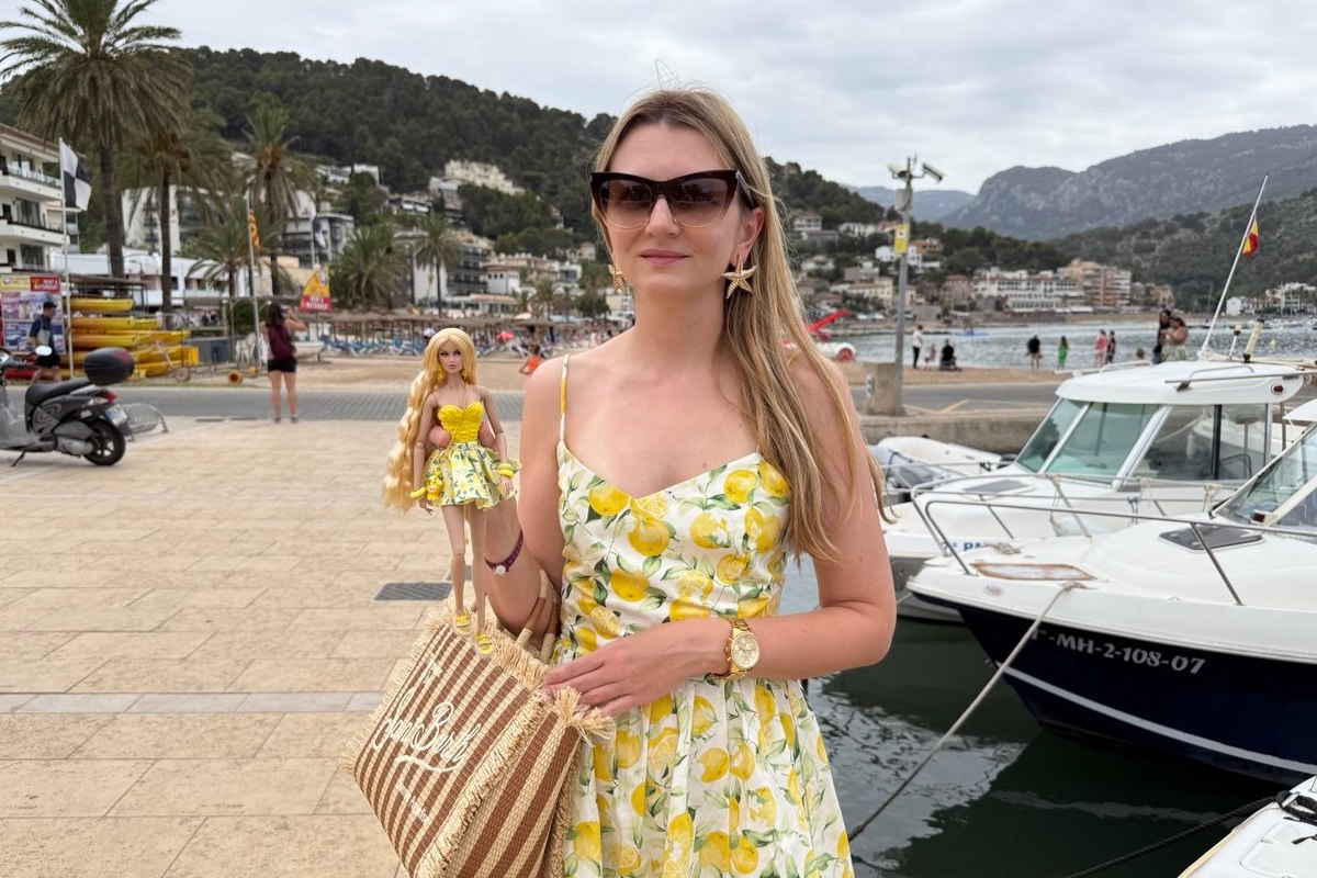 От&nbsp;утюгов до&nbsp;кукол и&nbsp;мемов. Что коллекционируют белорусы разных поколений