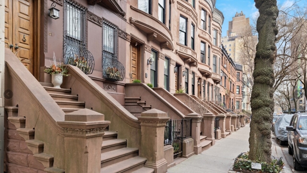 В Нью-Йорке почти год пытаются продать таунхаус из фильма «Один дома 2»
