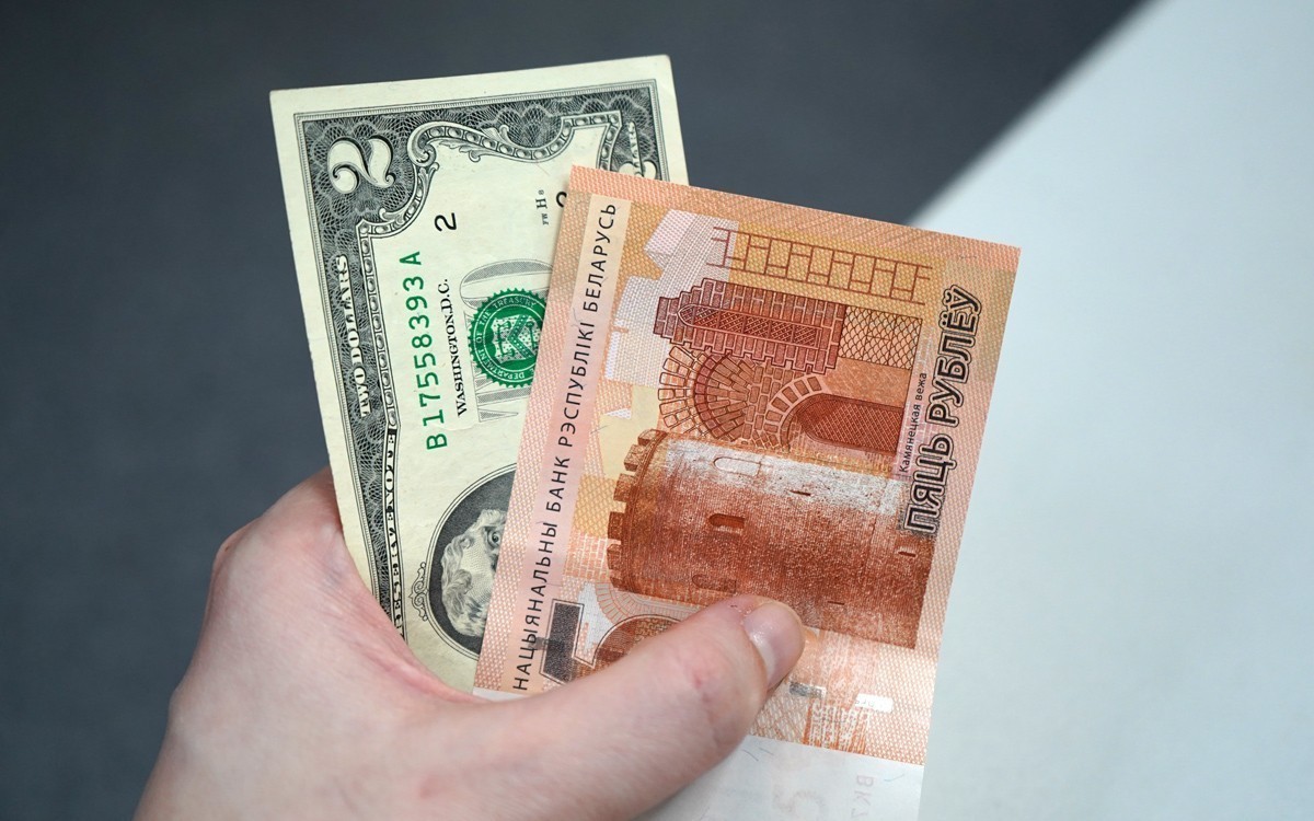 Останется ли доллар дешевле 3 рублей, и до какой отметки упадет биткоин. Прогноз по валютам и крипте 