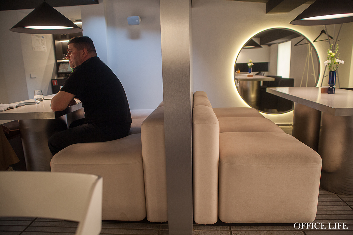 “Кафе, где годами подают одну пасту, - не про Беларусь”. Поговорили с совладельцем Iskra на Октябрьской