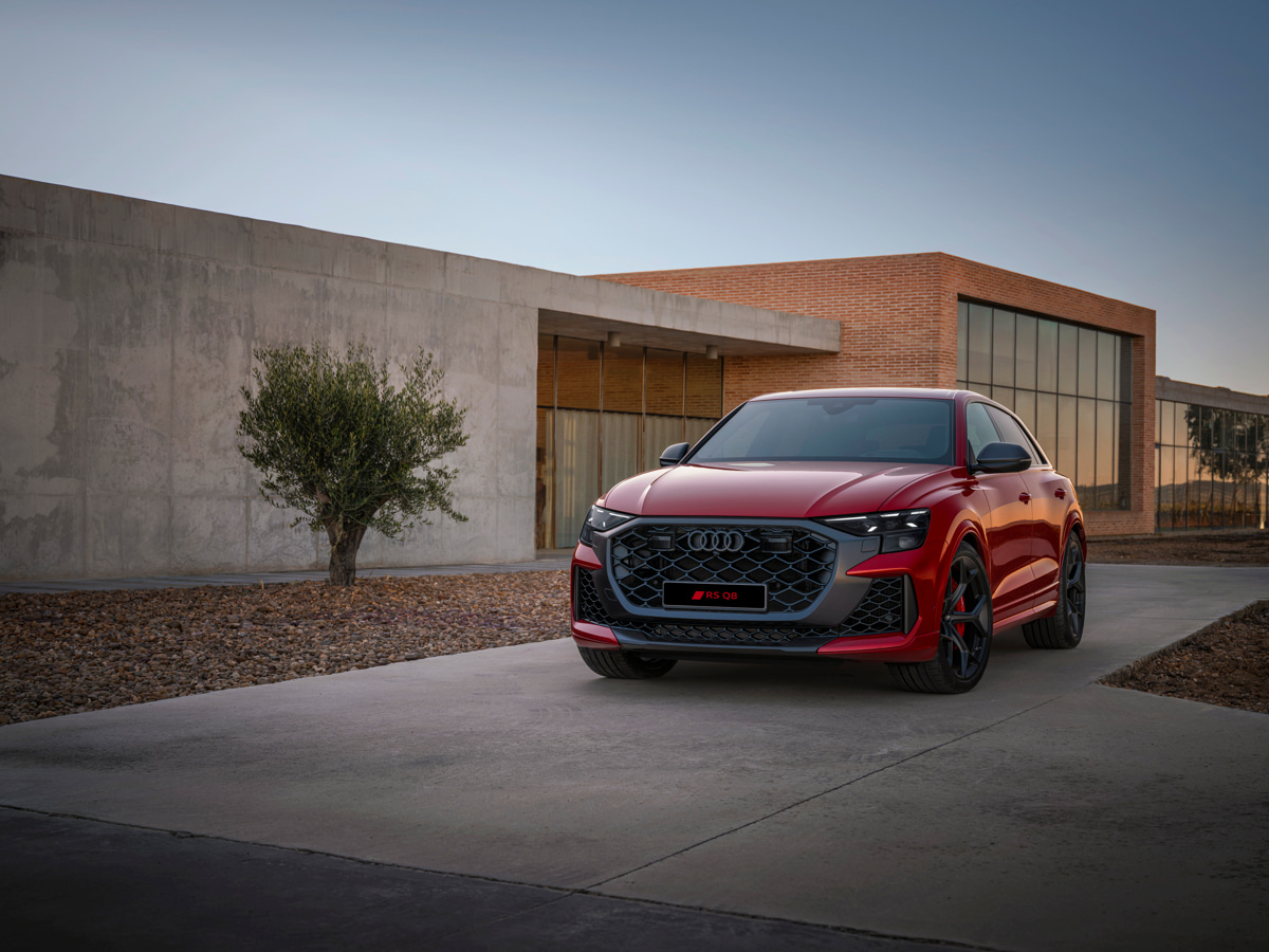 Performance как определение: встречайте флагманский купе-кроссовер от Audi