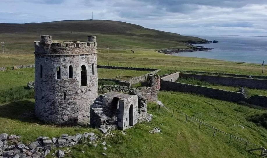 Замок на острове выставили на продажу за $37 тыс., но на ремонт придется потратить $15 млн