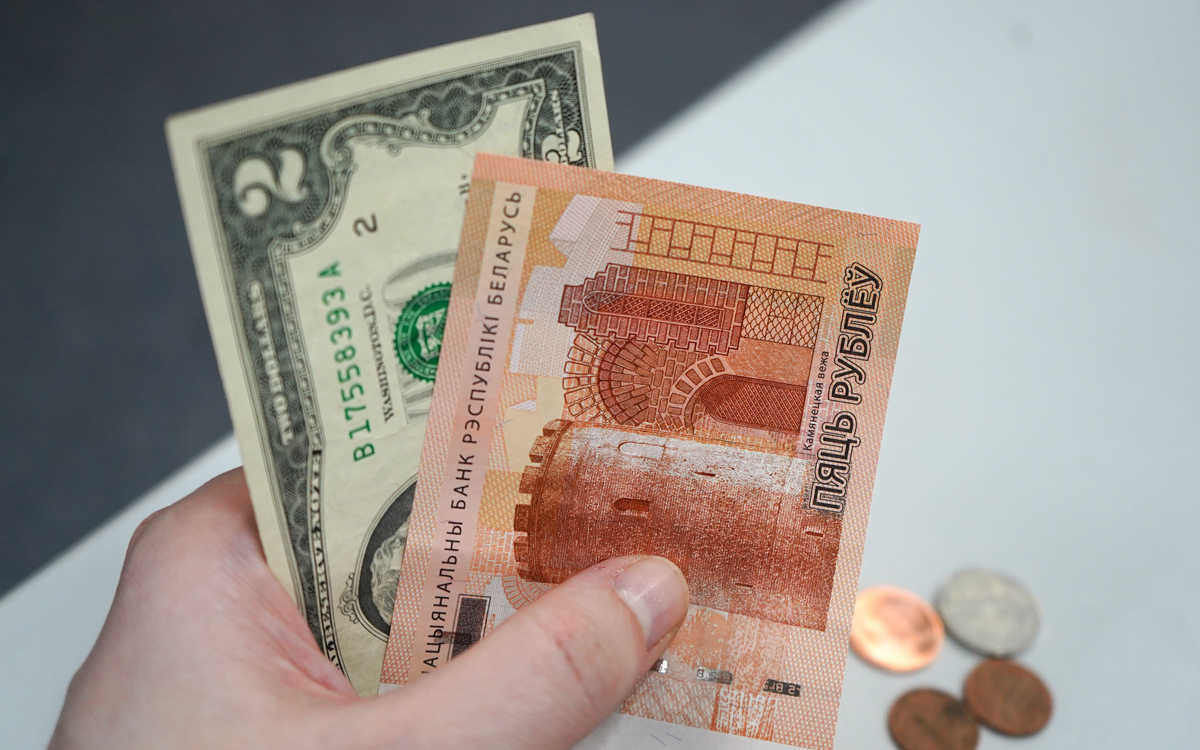 Что с курсом доллара и когда биткоин подорожает до $100 тыс. Прогноз по валютам и крипте