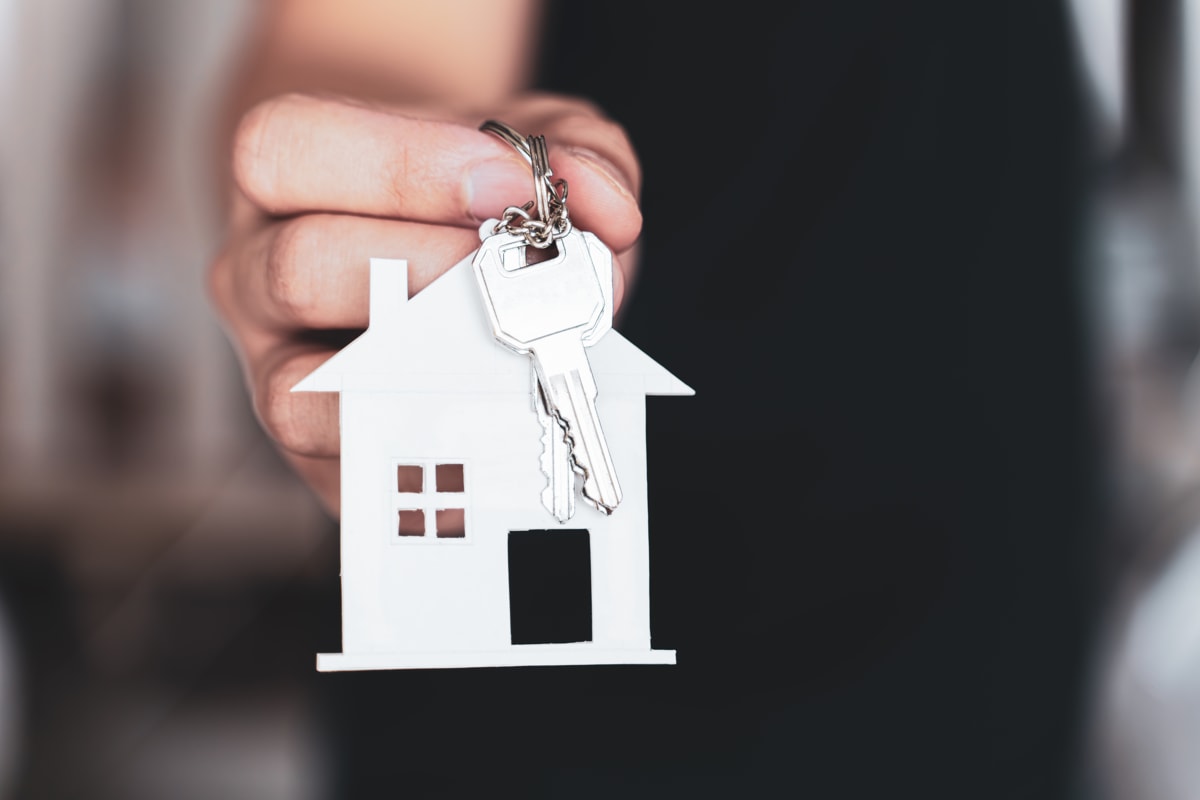 «Покупатели опасаются пожилых продавцов квартир». До&nbsp;Беларуси докатился «эффект Долиной»