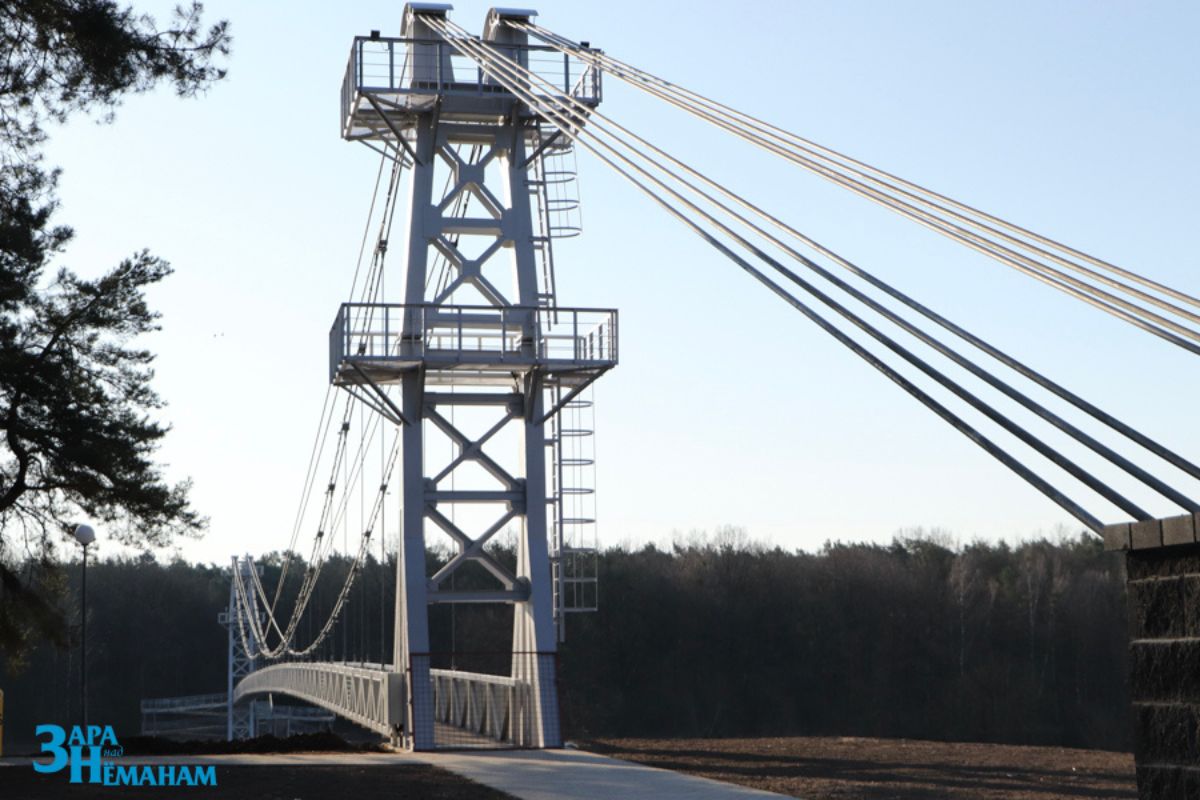 Как выглядит самый длинный подвесной мост после ремонта (фото)