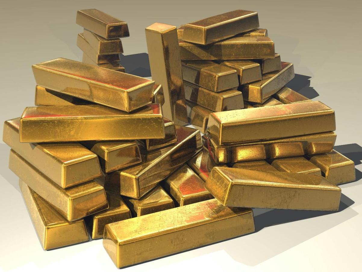 The price of gold has reached a historic high, exceeding $2,500 per ounce