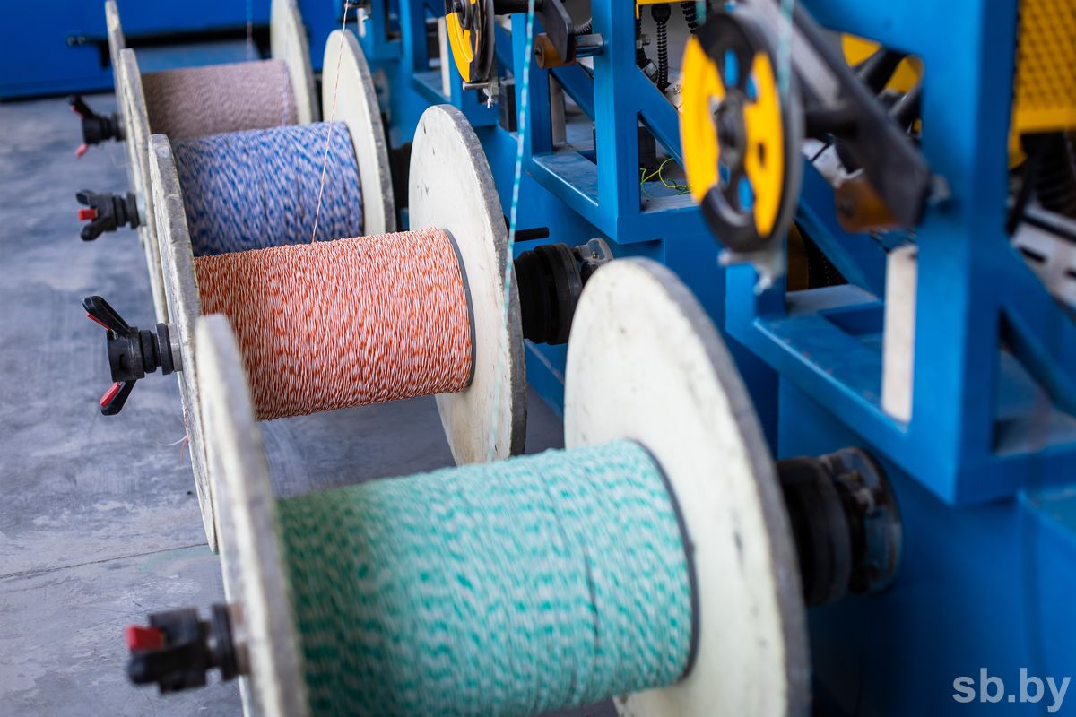 В Беларуси запустили производство кабелей для роботов и кораблей