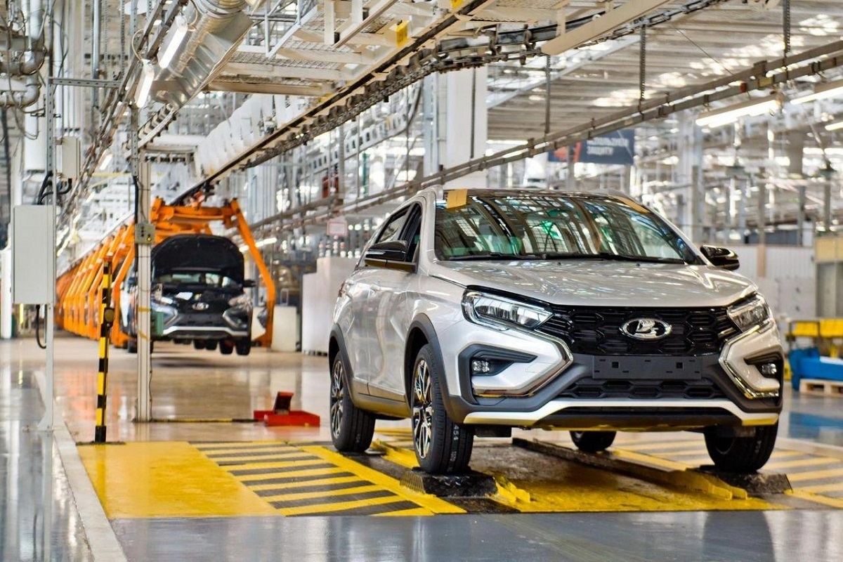 АвтоВАЗ сменил дистрибьютора в Беларуси на фоне падающих продаж