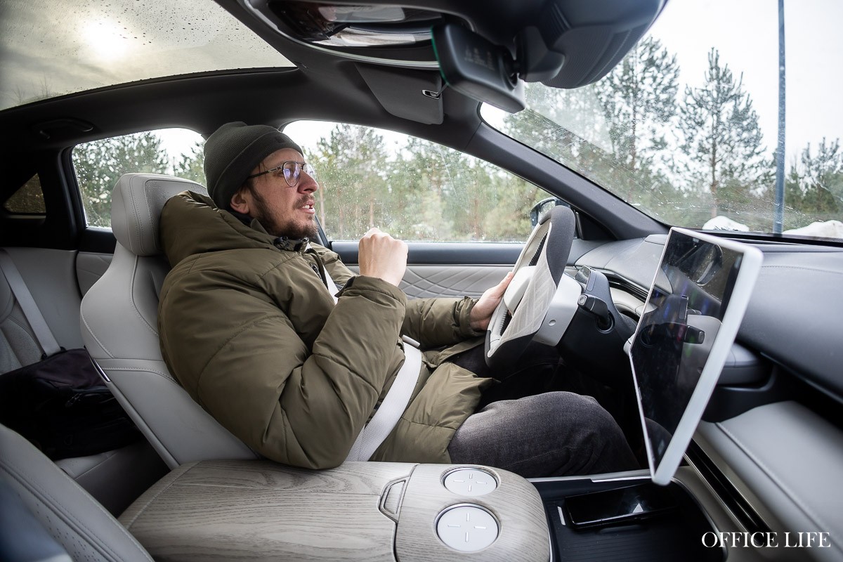 «Зимой немного «тупит», летом – как «бэха». Владелец Deepal S07 честно рассказал про свою машину