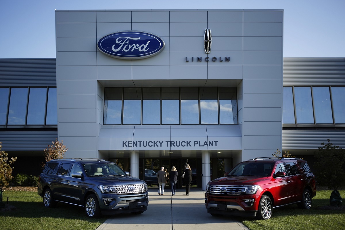 Ford сократит почти 1,5 тыс. сотрудников