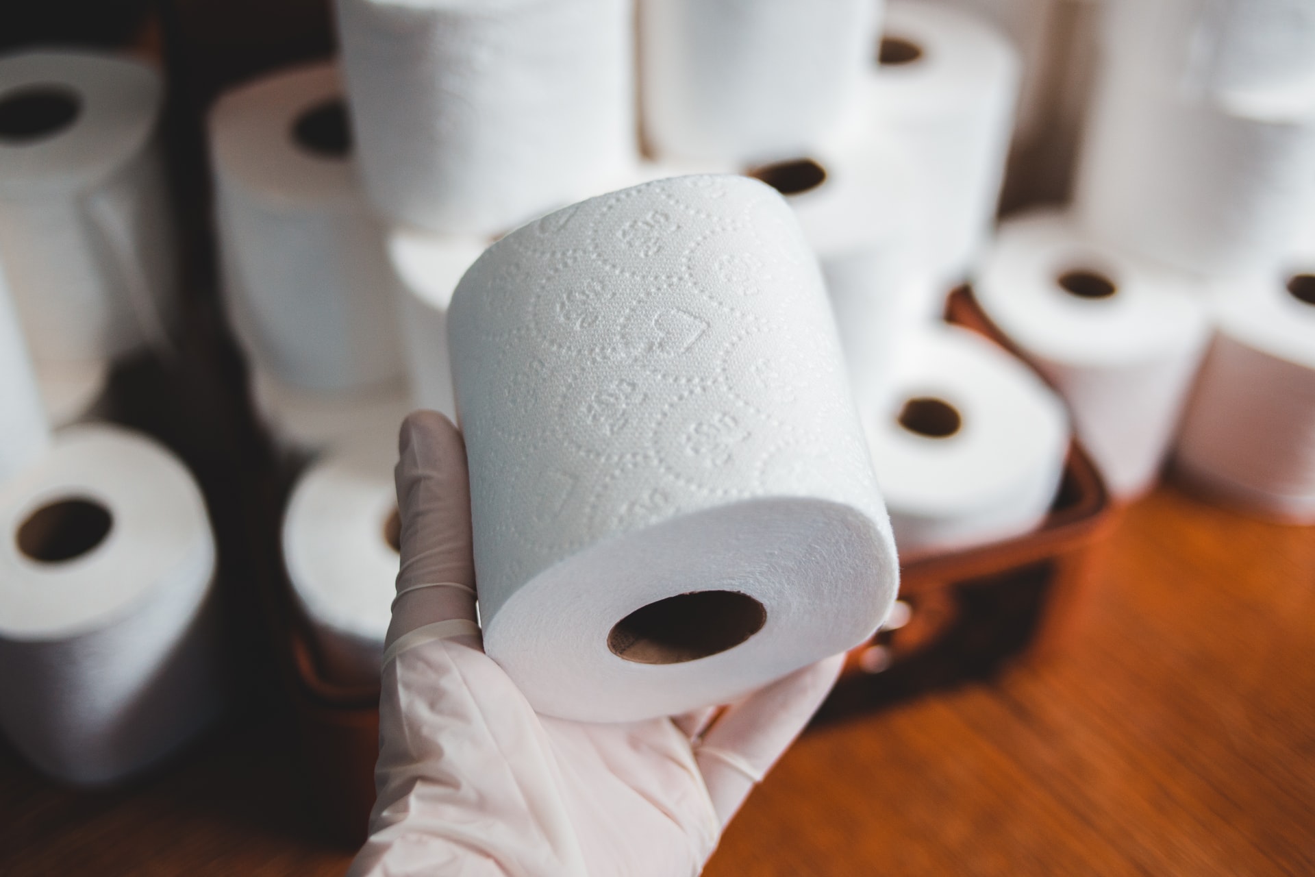Пробка в Суэцком канале и дефицит туалетной бумаги — топ-5 мировых новостей