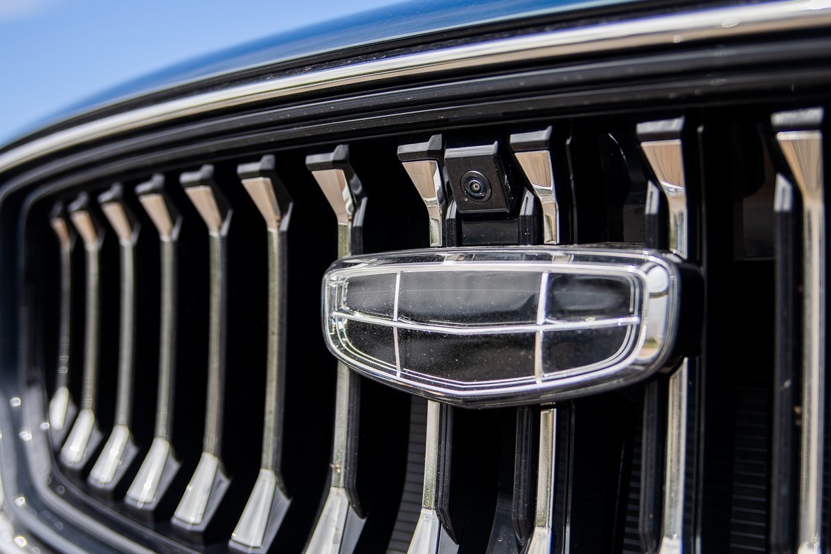 Акции Geely назвали самыми успешными среди производителей электромобилей