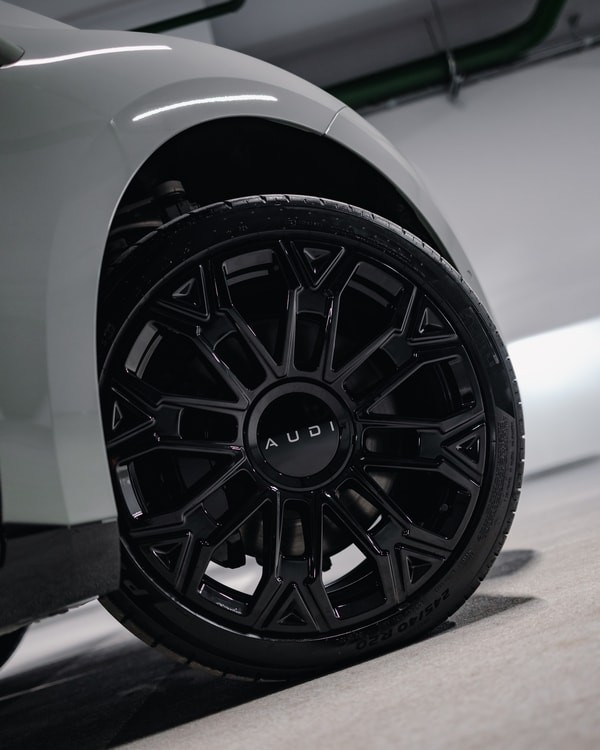 Новый электрический Audi E5&nbsp;Sportback&nbsp;— лучшее из&nbsp;двух миров. Уже в&nbsp;Беларуси!