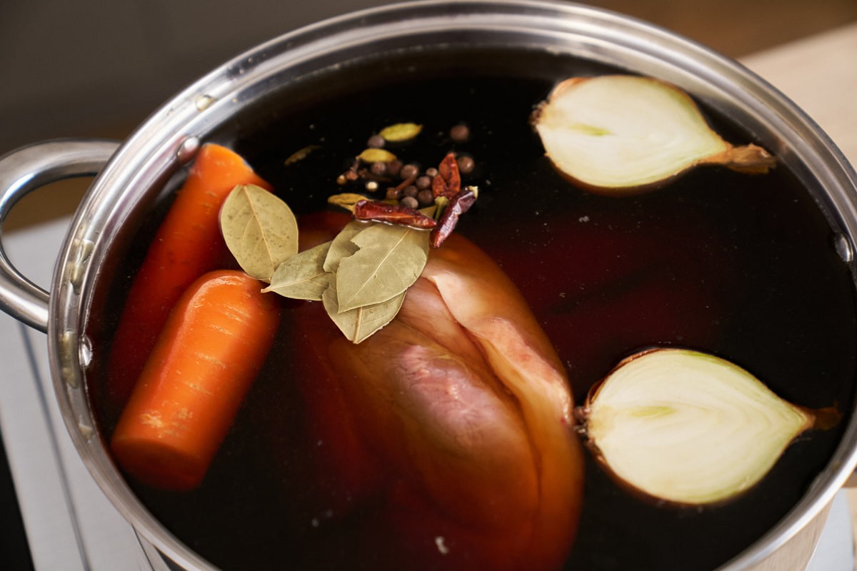 Пасхальный стол с шеф-поваром: идеальное меню от кулинарного клуба #ШЕФБМК