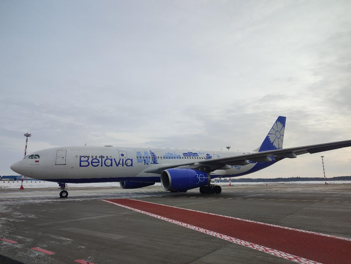 Belavia показала новую ливрею самолета