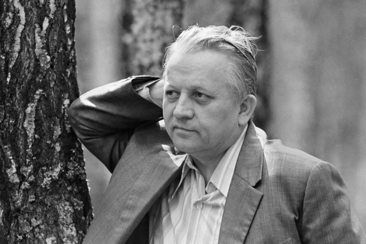 «Жыццё навучае. Але жыццё можа і правучыць». Итоги недели — в цитатах из произведений Ивана Шамякина