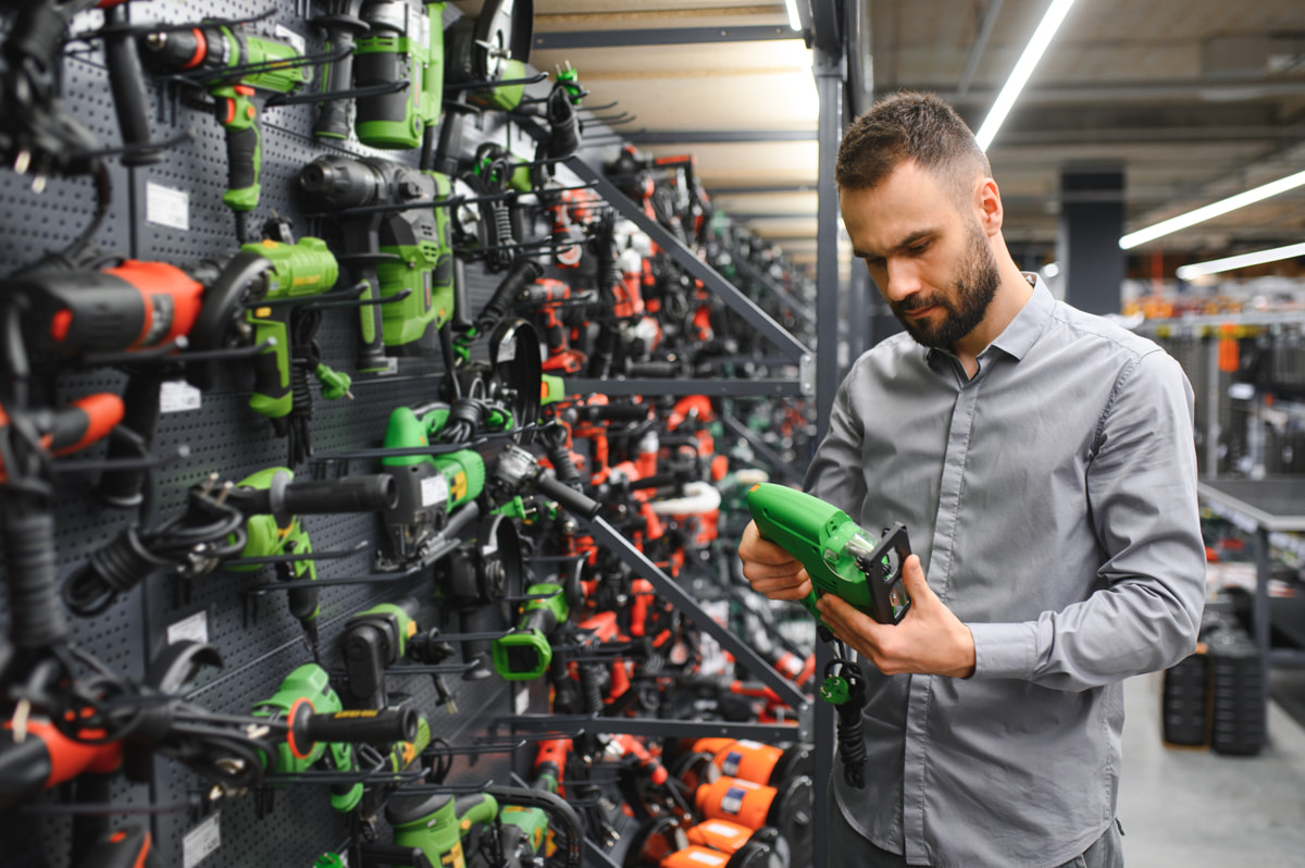 «Китай» заменил «европу» не только на дорогах, но и на стройках? Что происходит на рынке электроинструмента